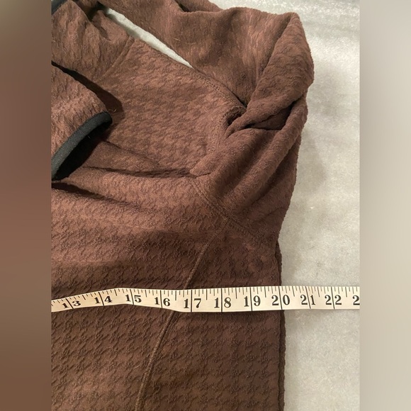 Wooly Bully Wear Size L Brown Waffle Fleece Quarter Zip Mock Neck Pullover Top - Picture 4 of 9
